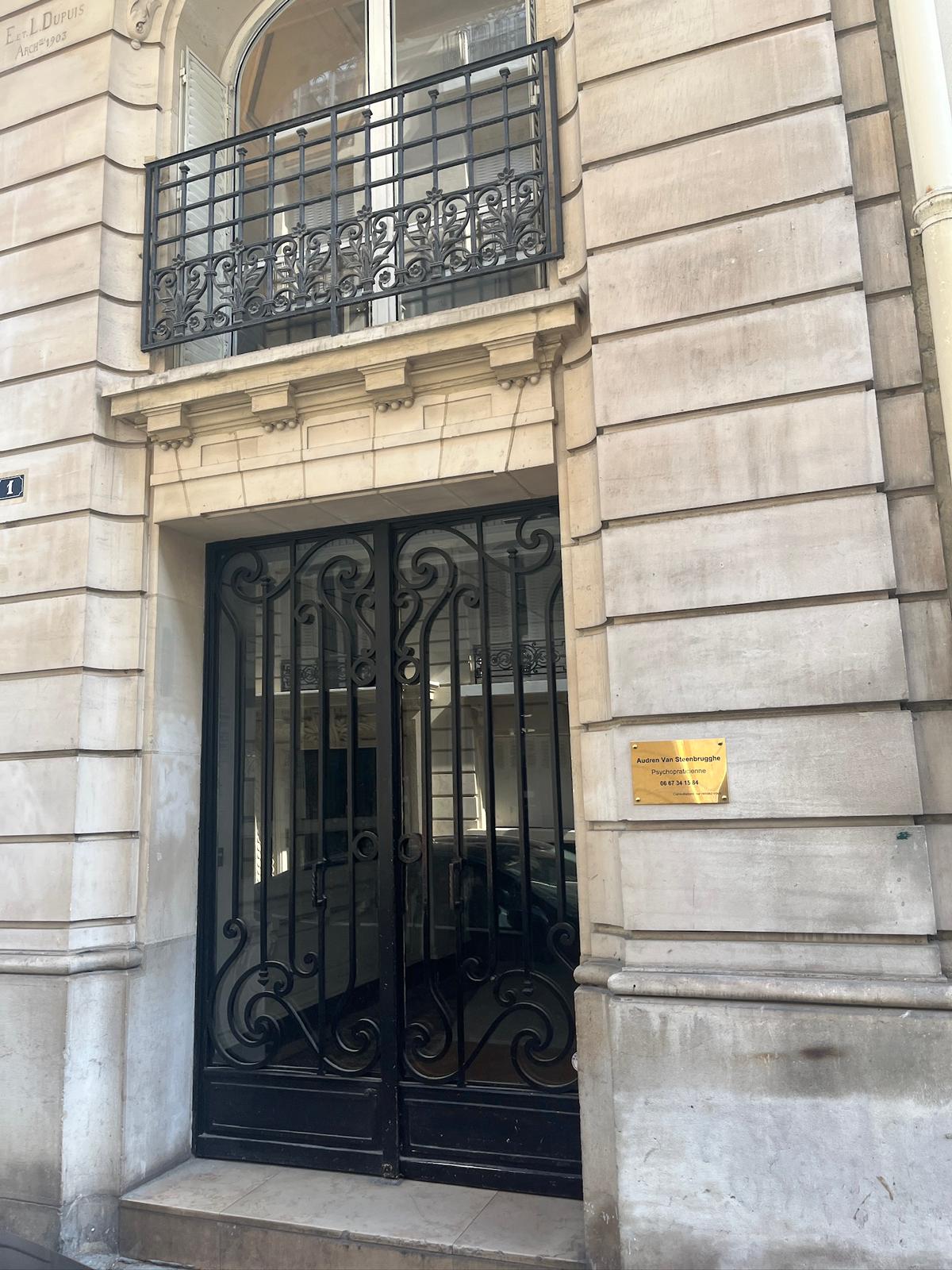 Entrée du cabinet dentaire