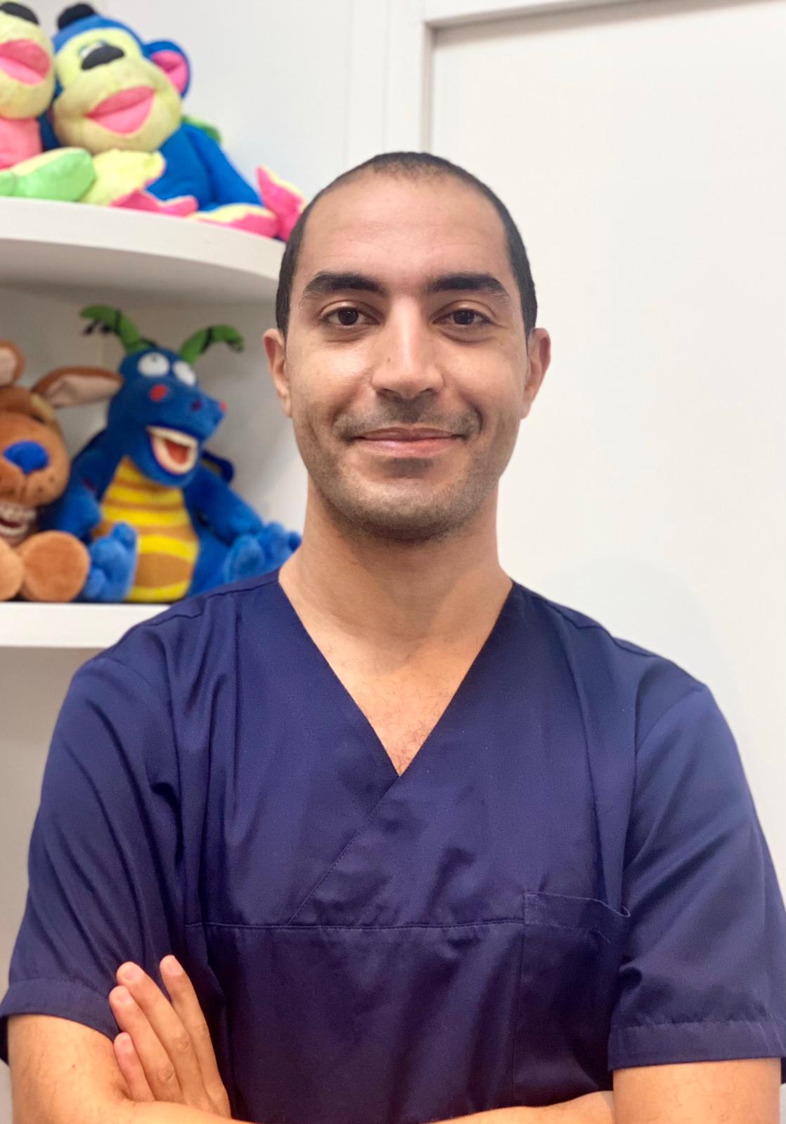 Dr Mehdi Haddad dentiste pédiatrique à Paris 6